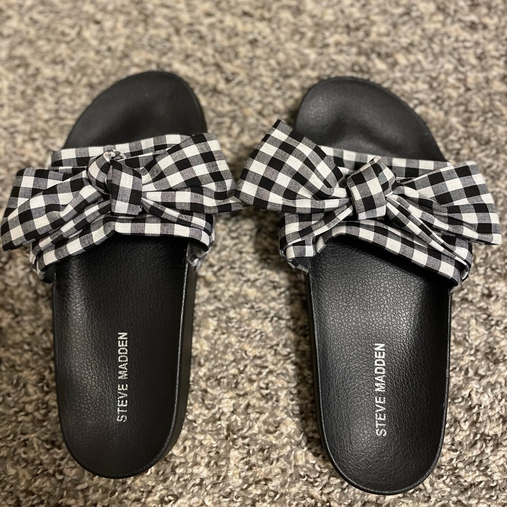 Steve Madden Sandals - Picture 2 of 3